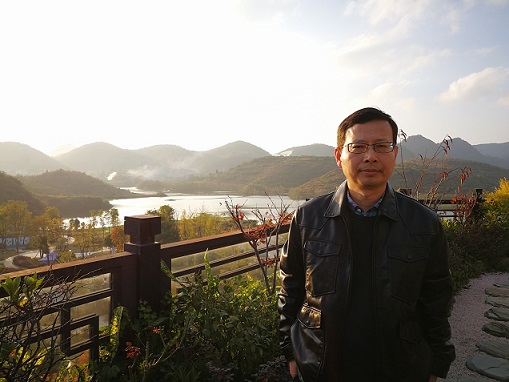 1614233979744914.jpg 张立波照片.jpg