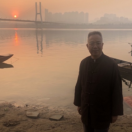 1614233682876271.jpg 肖群忠照片.jpg