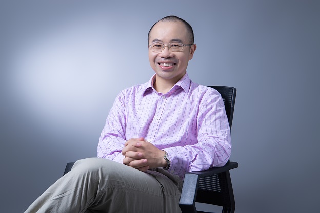 1614233948850077.jpg 余俊伟照片.jpg